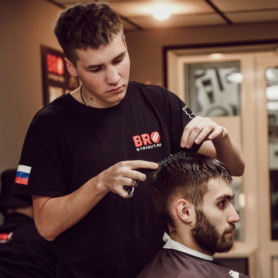 Шеф-барбер Даниил — BRO СтриГУТ, Екатеринбург